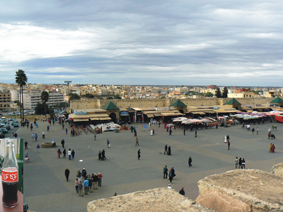 Widok na plac  El Khedim