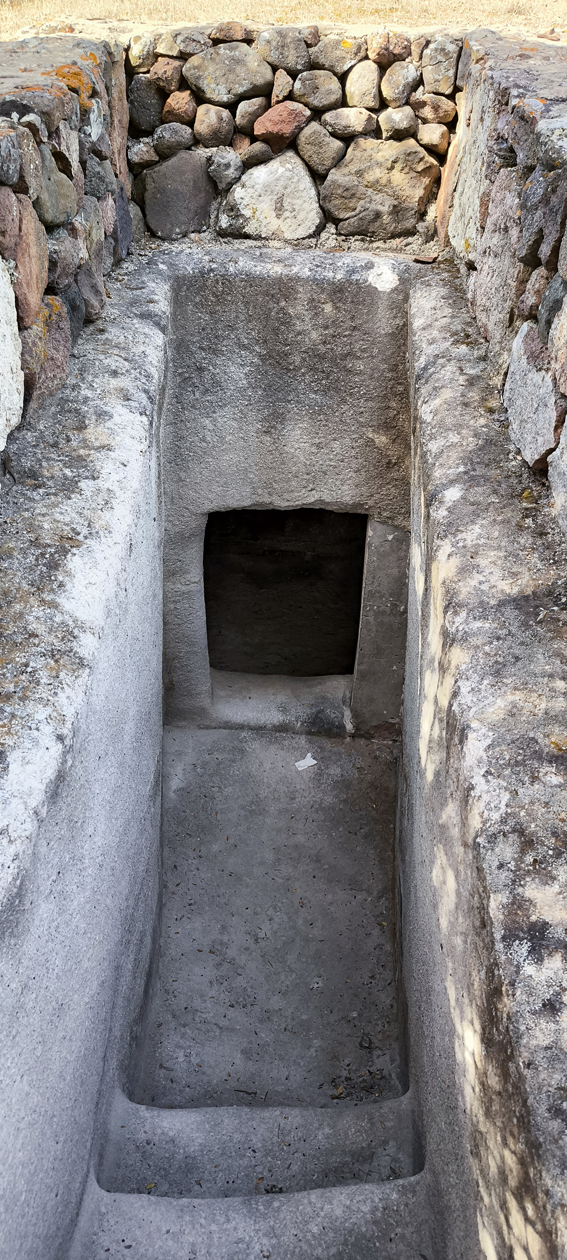 Monte Sirai nekropola