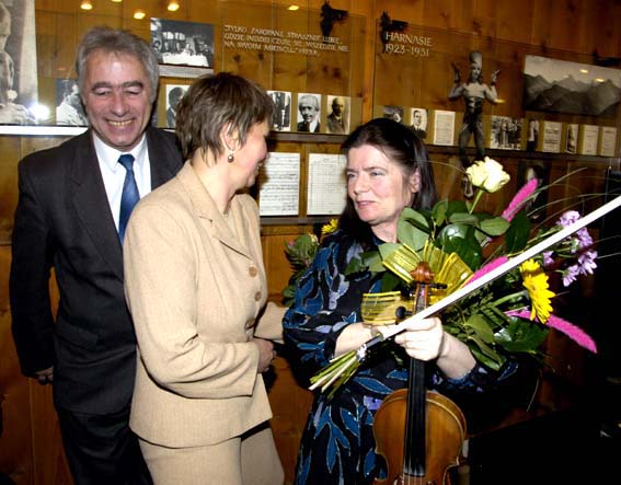 Foto Pawe Murzyn - Kaja Danczowska, Jzefa Litwin i MP, 6.03-2006