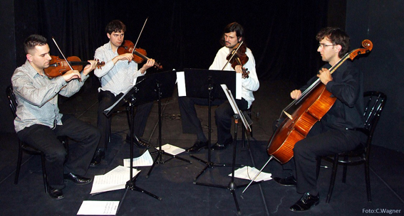 Atom String Quartet w Teatrze Witkacego, 8-09-2010, fot. Cezary Wagner