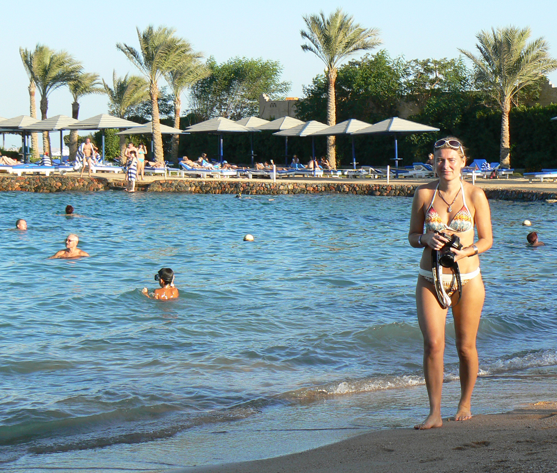 Renata na plaży w hotelu Regina w Hurghadzie