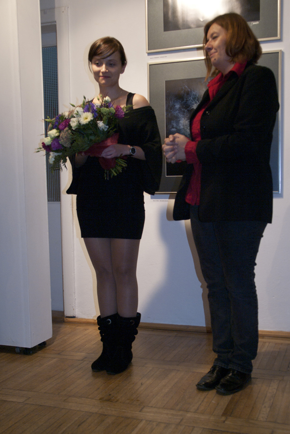 Yaga Kiełb i dyrektorka Galerii, Anna Zadziorko, fot. Renata Piżanowska