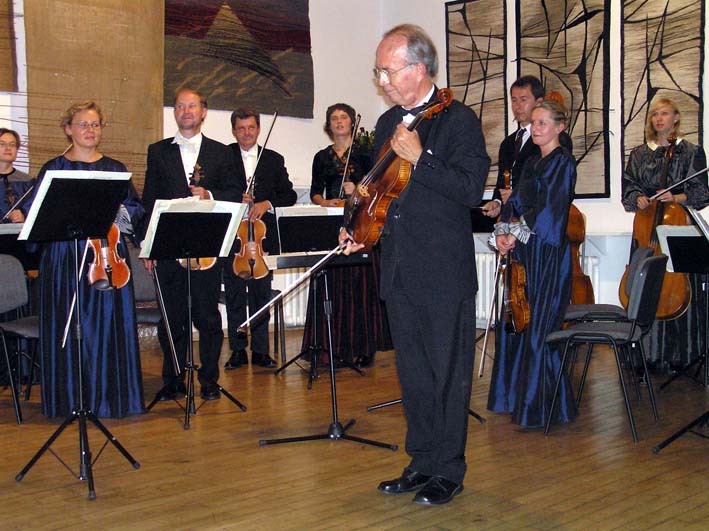 Stefan Kamasa z Tatrzańską Orkiestrą Klimatyczną w Zakopanem 2005
